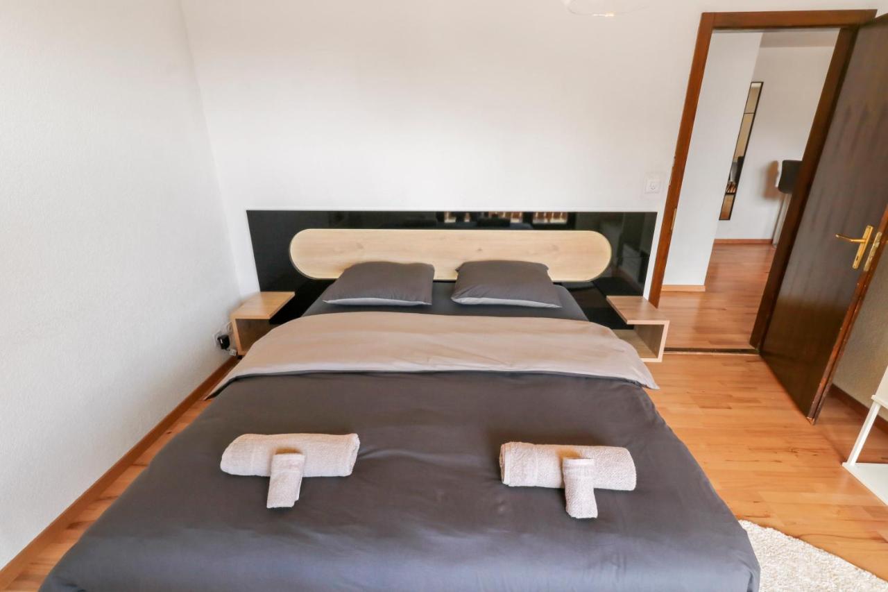 Logement Chaleureux Au Coeur De La Station クラン エクステリア 写真